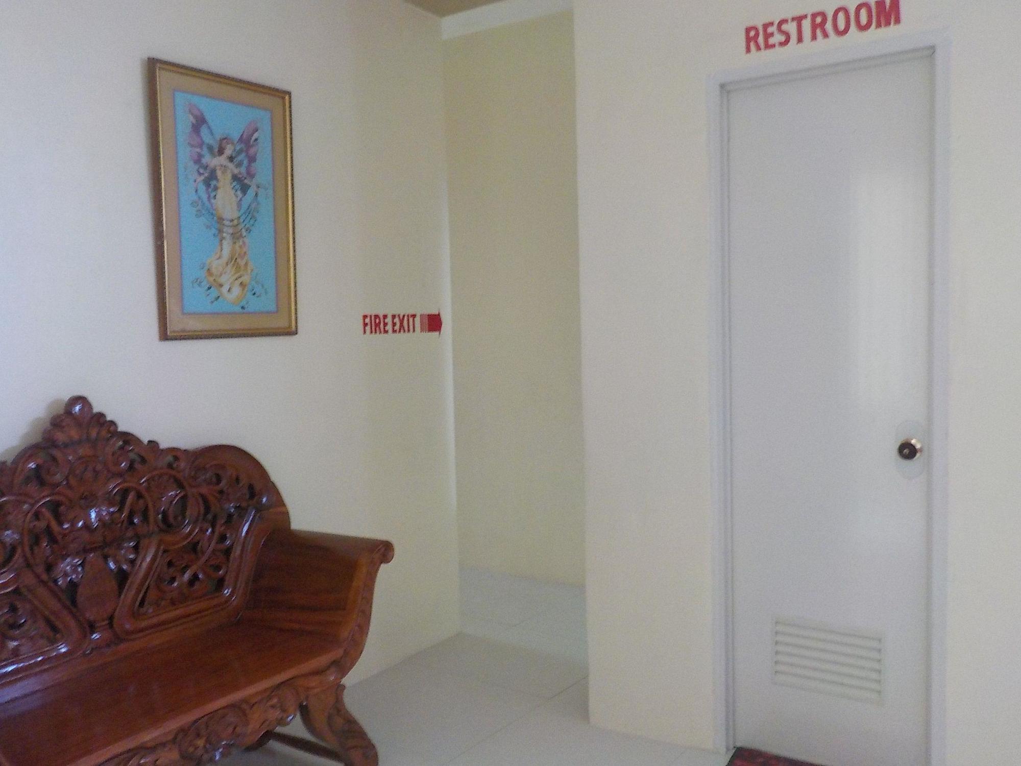 Aranas-Carillo Travellers Inn Kalibo Zewnętrze zdjęcie