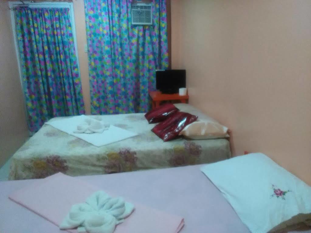 Aranas-Carillo Travellers Inn Kalibo Zewnętrze zdjęcie