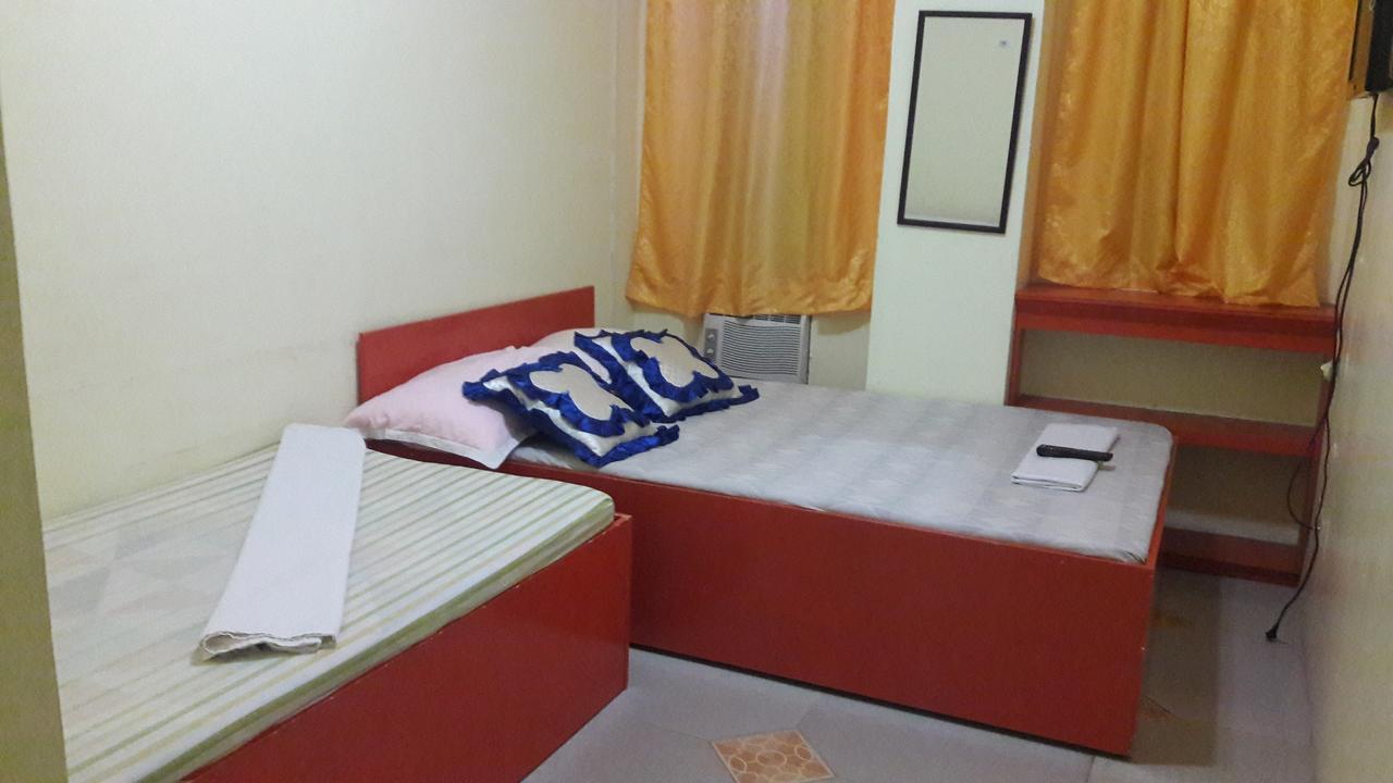Aranas-Carillo Travellers Inn Kalibo Zewnętrze zdjęcie