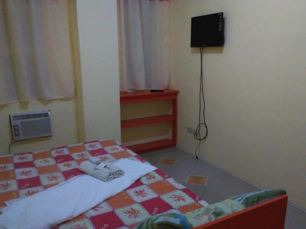 Aranas-Carillo Travellers Inn Kalibo Zewnętrze zdjęcie